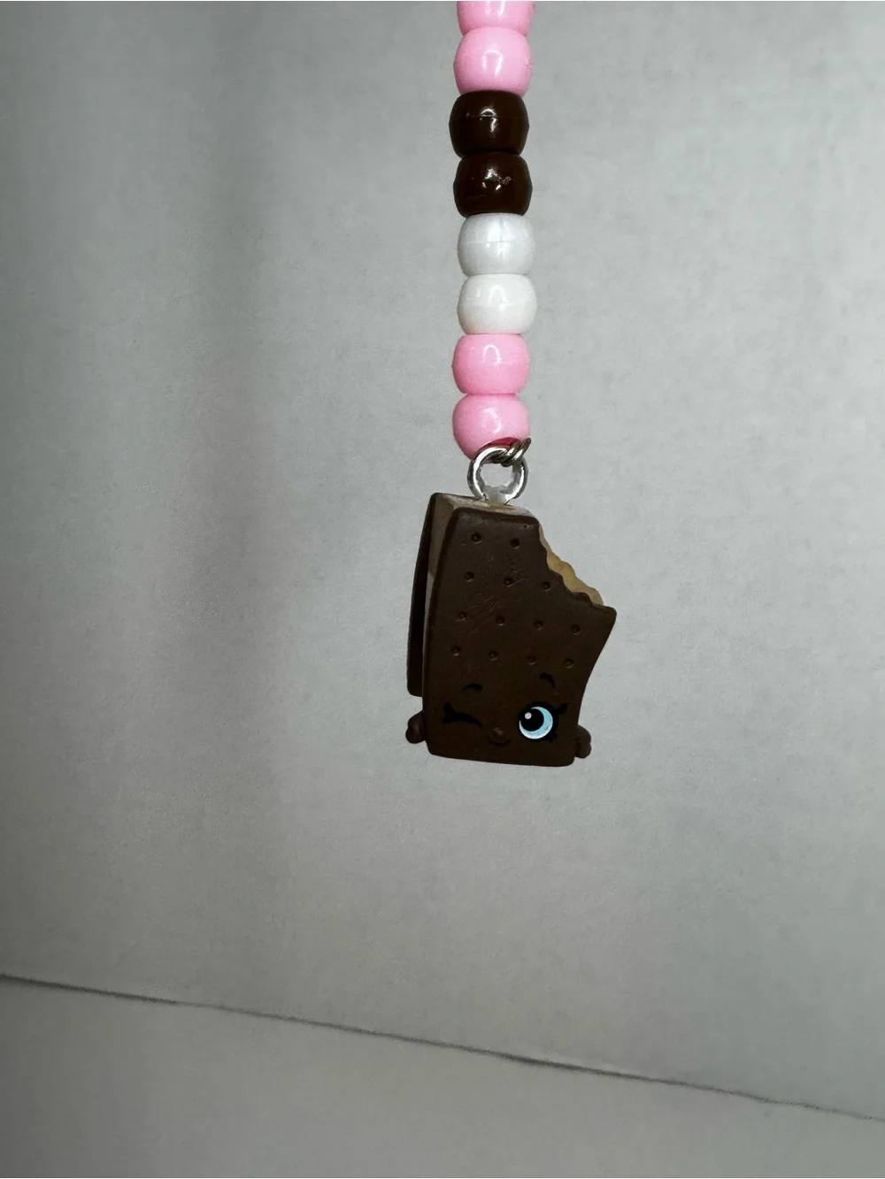 Shopkins Ice Cream Sandwich Beaded Key & Card Holder - Pink, Brown, White